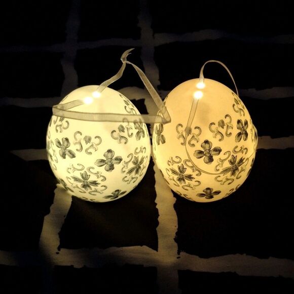 Valerie Parr Hill Blue & White 2 Timed Illumination 3.5" Damask Porcelain Eggs - Picture 6 of 7
